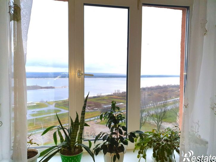 3-комн квартира улица Винокурова, 6Б,  д. 6Б