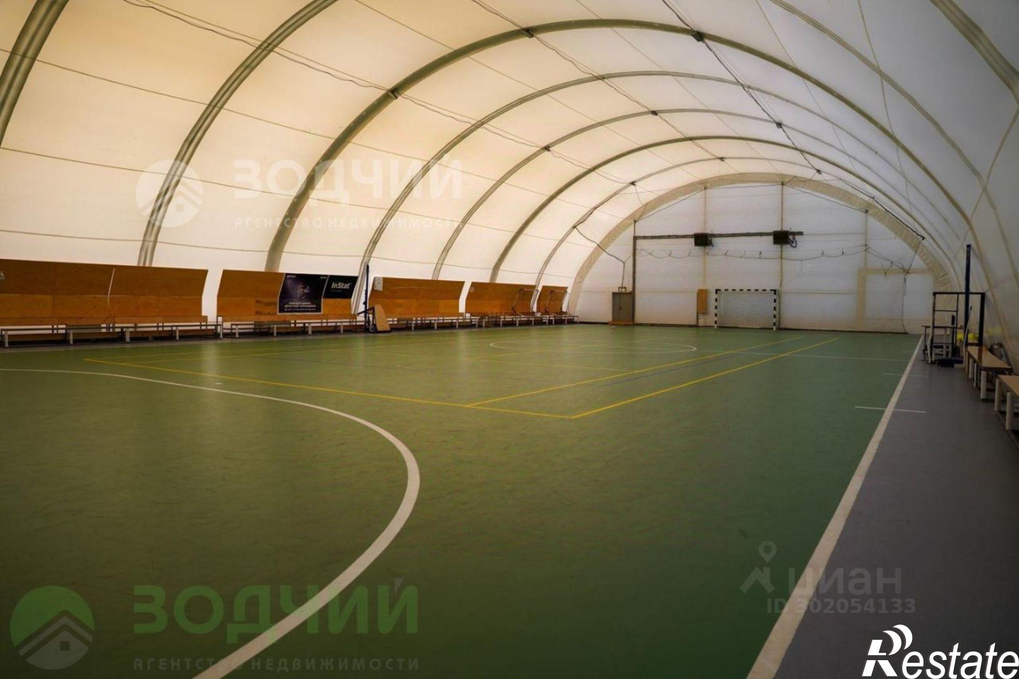 Купить помещение свободного назначения за 27 851 200 рублей на ул Солнечная, 12