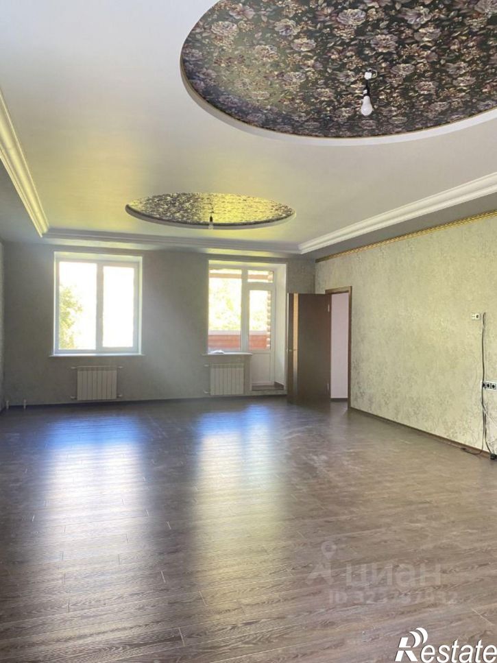 4-комн квартира Солнечная улица, 10,  д. 10