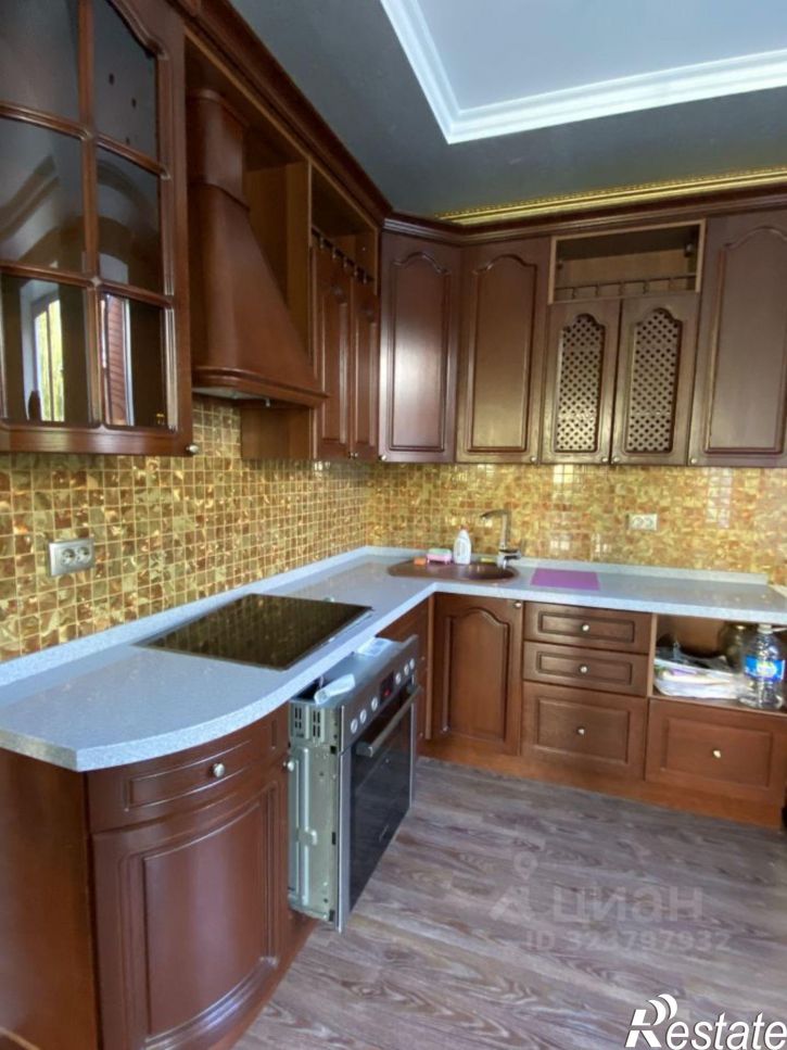 4-комн квартира Солнечная улица, 10,  д. 10