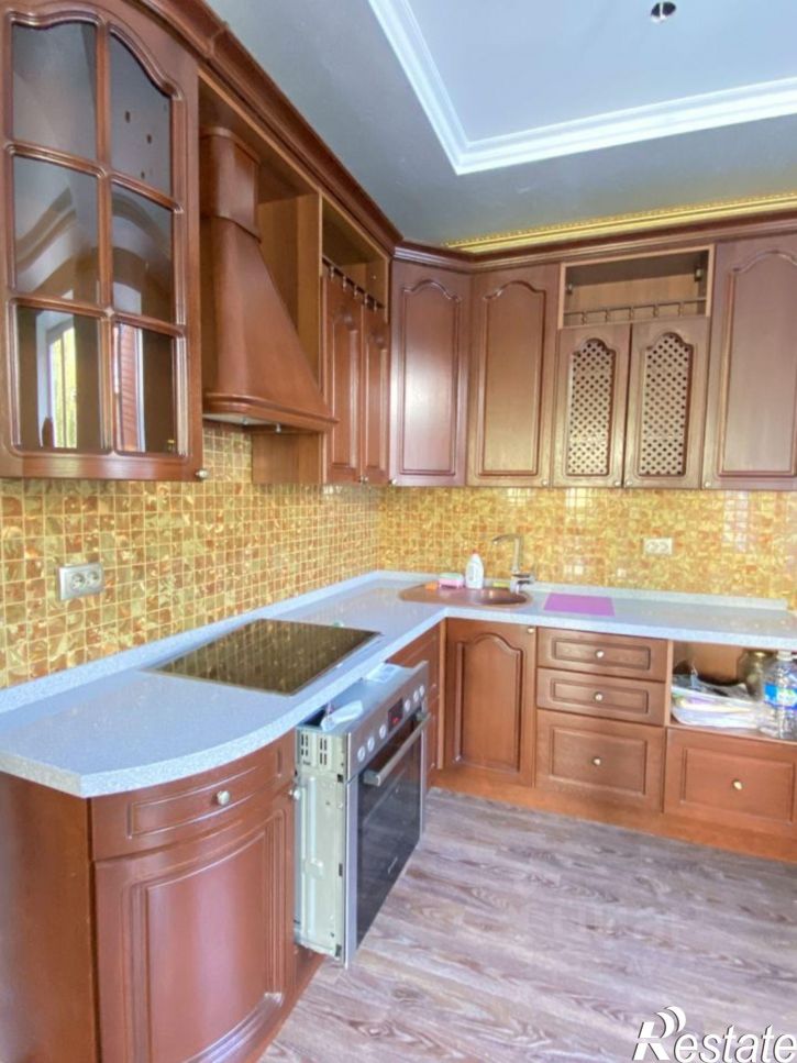 4-комн квартира Солнечная улица, 10,  д. 10