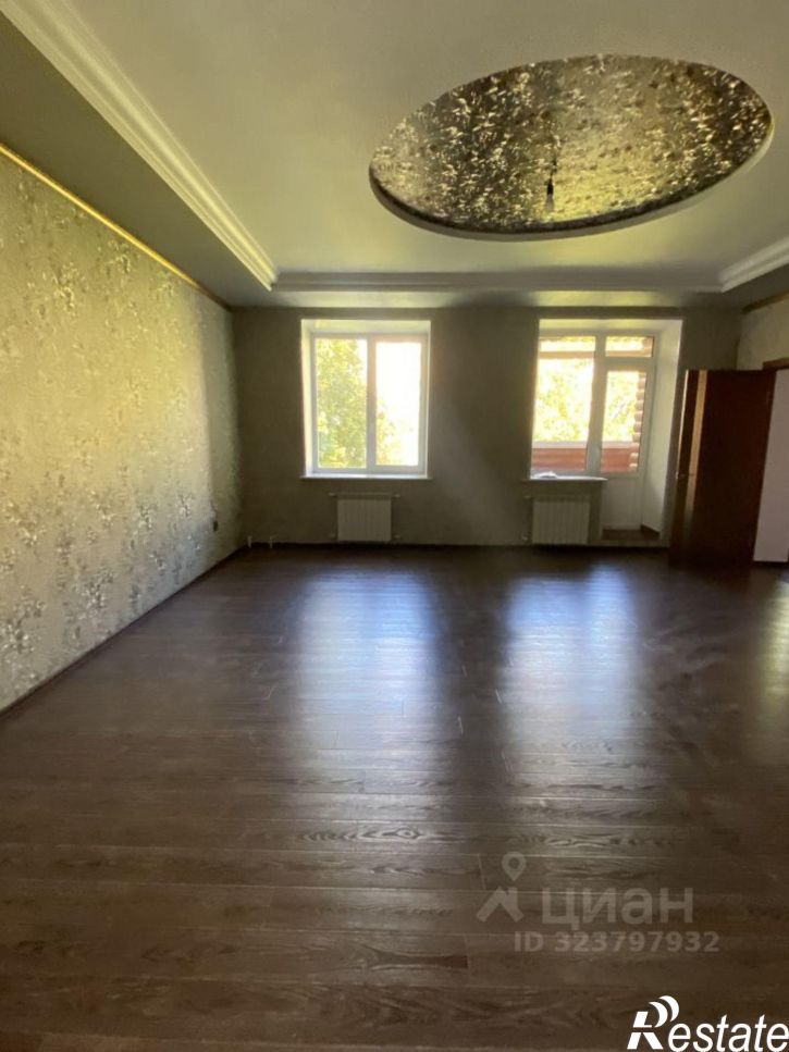 4-комн квартира Солнечная улица, 10,  д. 10