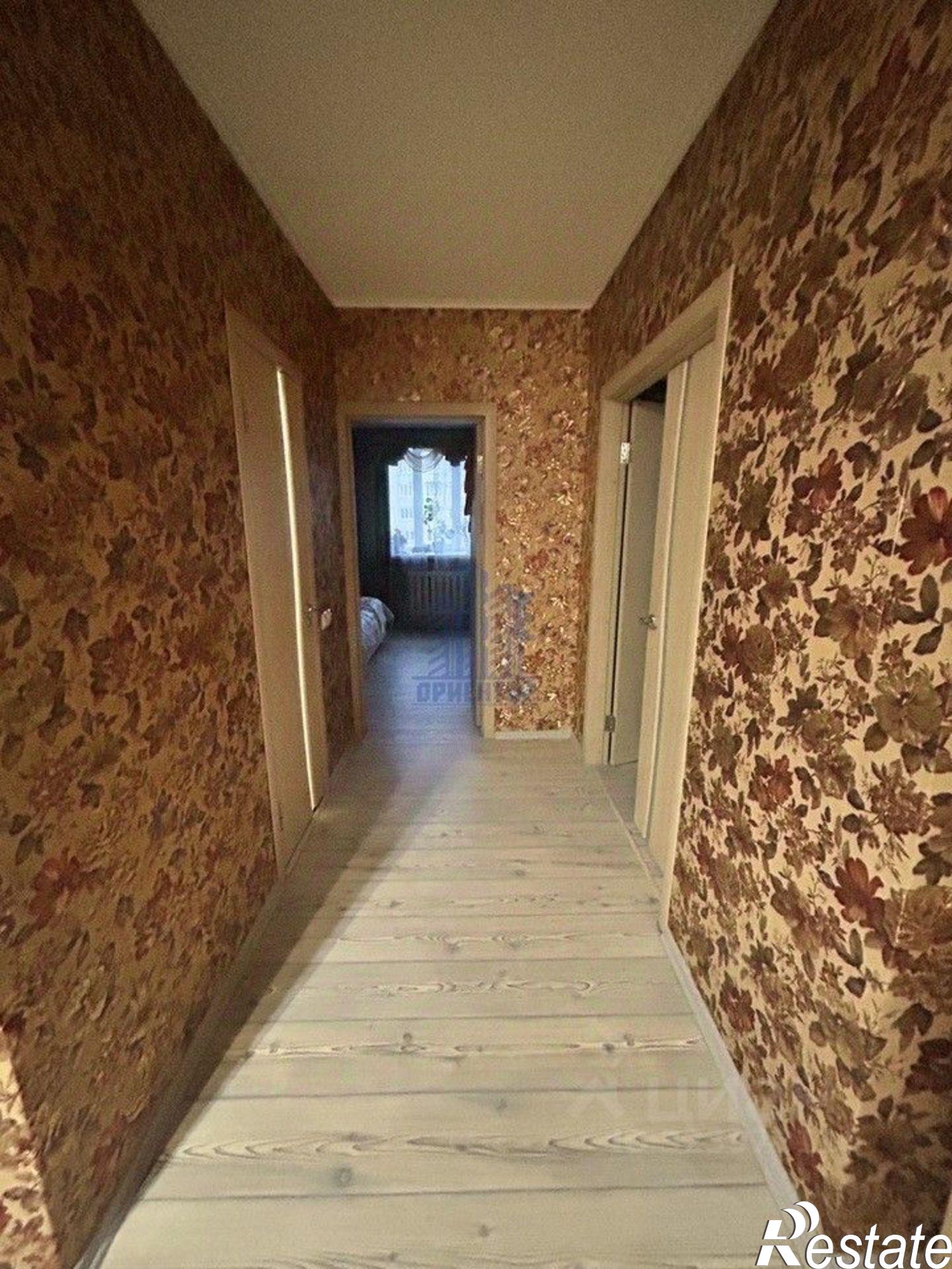 Купить квартиру за 10 000 000 рублей на ул Южная, 1