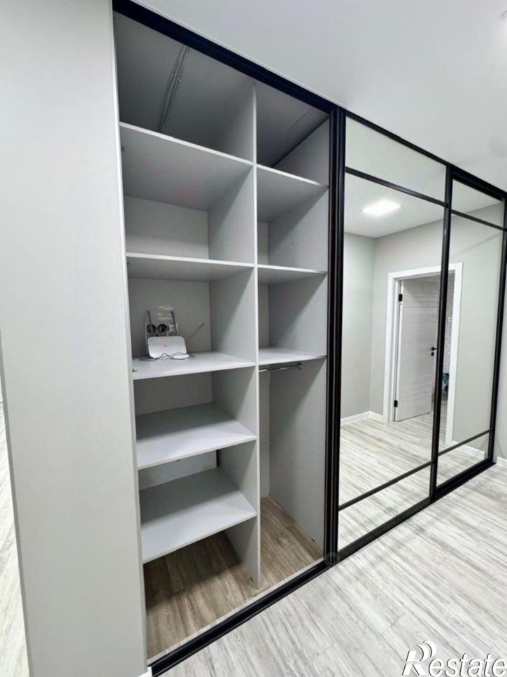 3-комн квартира ул Винокурова, 99,  д. 99