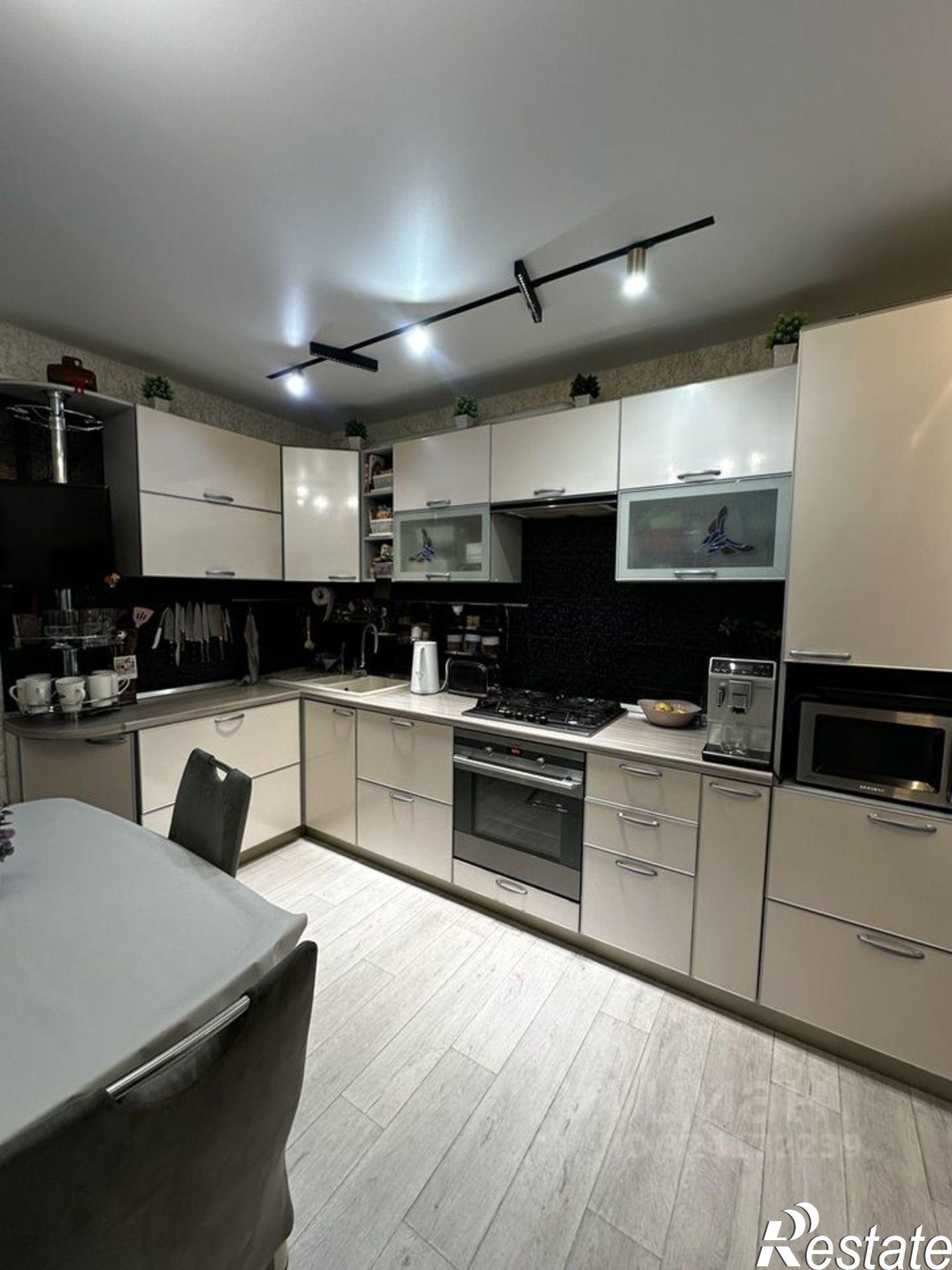 Купить квартиру за 9 500 000 рублей на улица 10-й Пятилетки, 46А