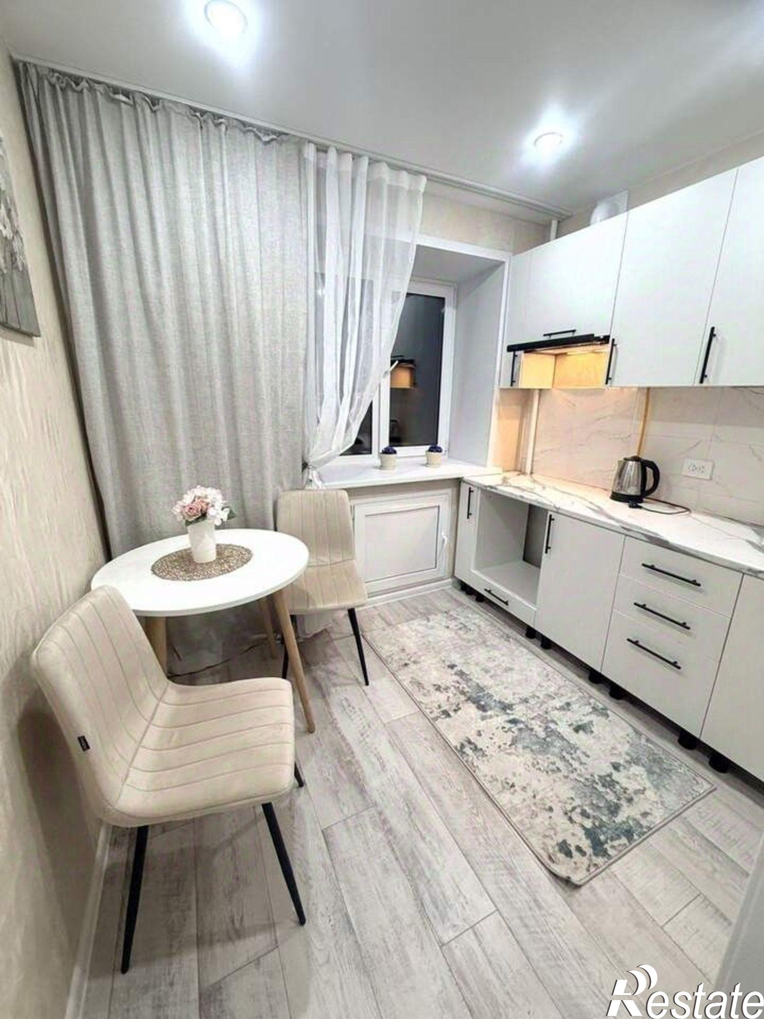 Купить квартиру за 3 200 000 рублей на Молодёжная улица, 15