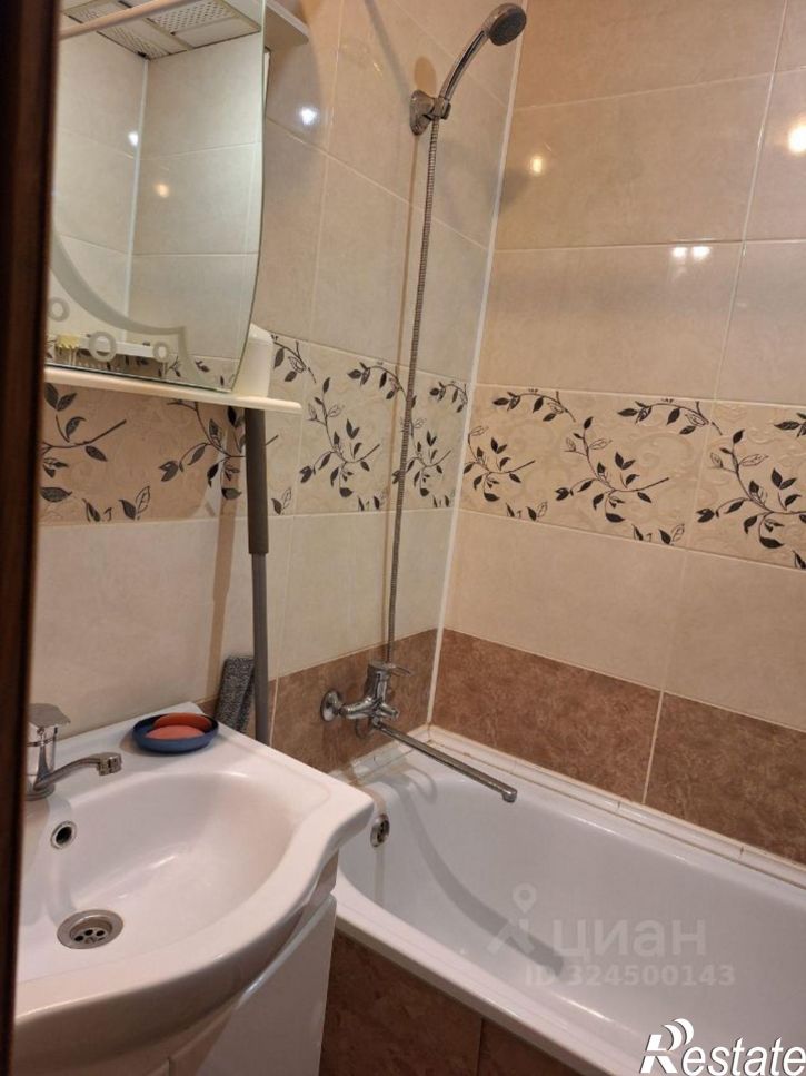 3-комн квартира улица Винокурова, 26А,  д. 26А