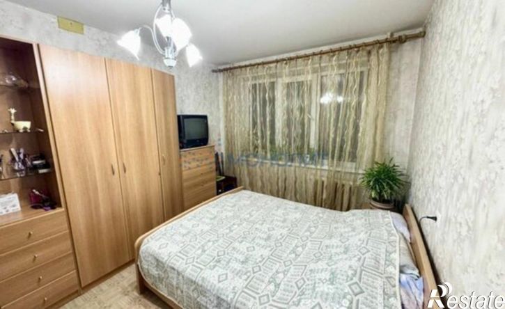 3-комн квартира улица Строителей, 10,  д. 10