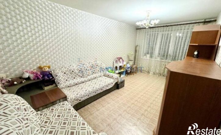 3-комн квартира улица Строителей, 10,  д. 10