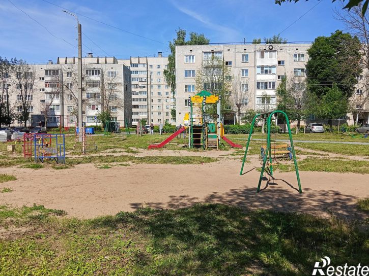 4-комн квартира Первомайская улица,35