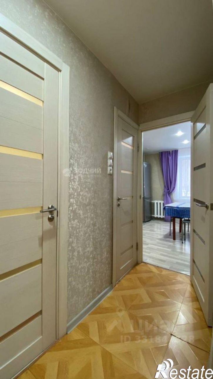 4-комн квартира ул Строителей, 42,  д. 42