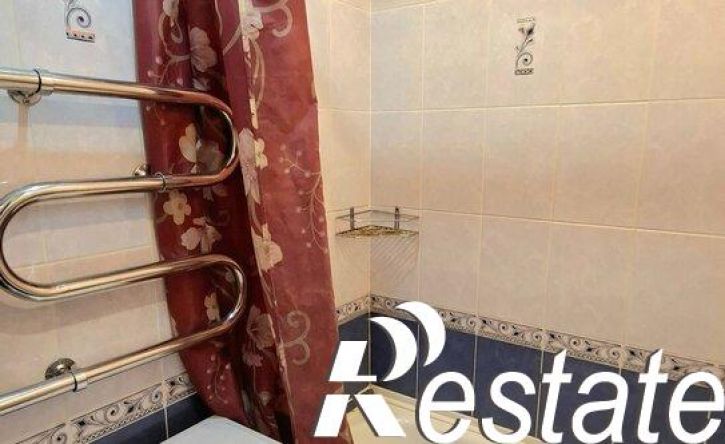 3-комн квартира улица Винокурова, 113,  д. 113