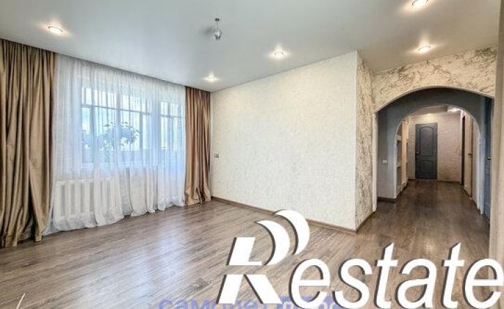 4-комн квартира Коммунистическая улица, 25,  д. 25