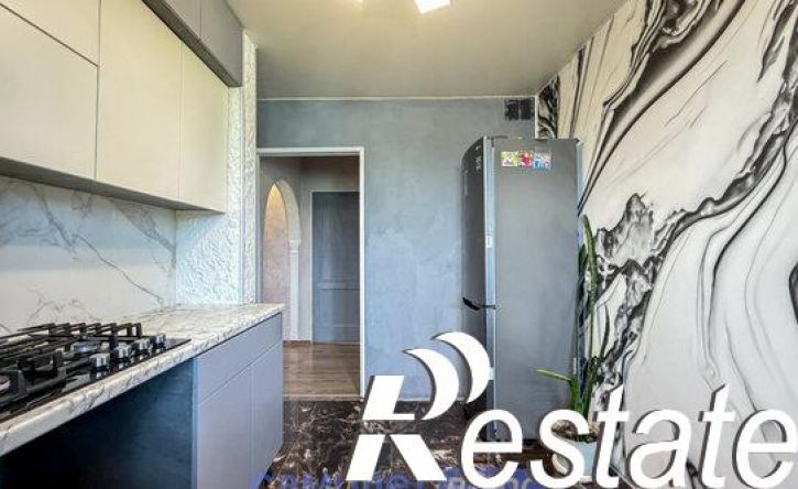 4-комн квартира Коммунистическая улица, 25,  д. 25