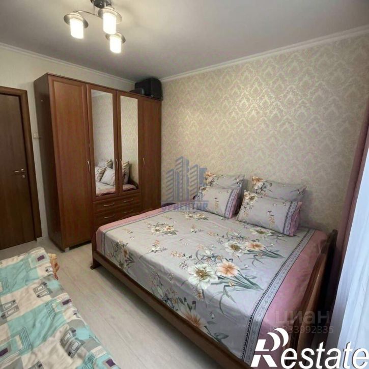 2-комн квартира улица Семёнова, 33,  д. 33