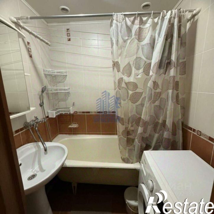 2-комн квартира улица Семёнова, 33,  д. 33