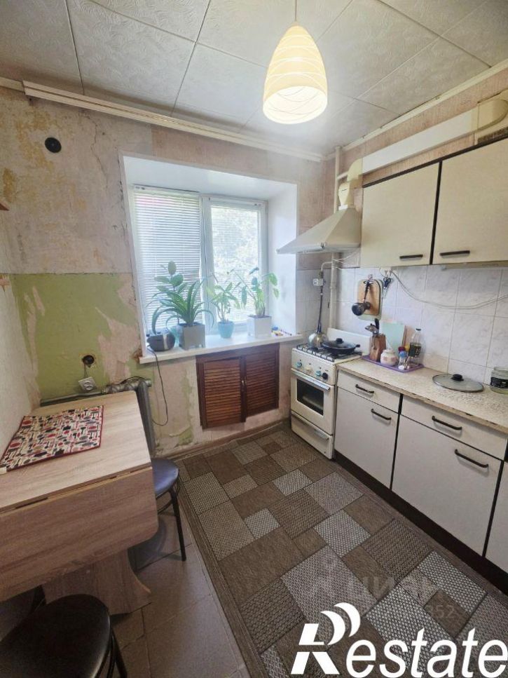 2-комн квартира улица Ж.Крутовой, 10,  д. 10