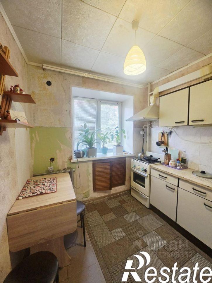 2-комн квартира улица Ж.Крутовой, 10,  д. 10