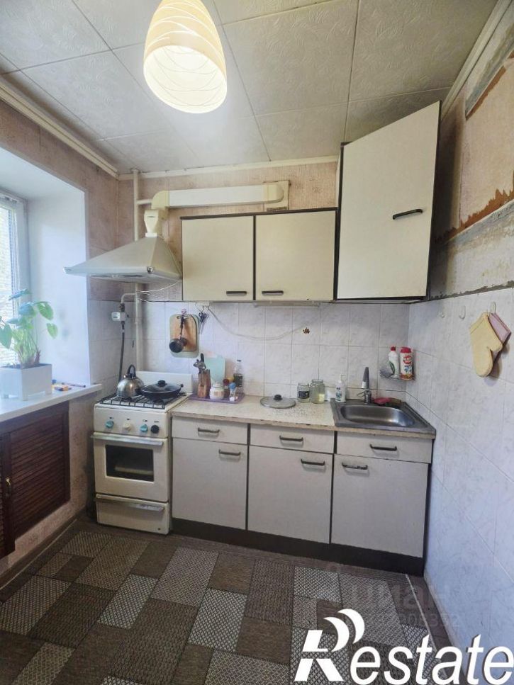 2-комн квартира улица Ж.Крутовой, 10,  д. 10