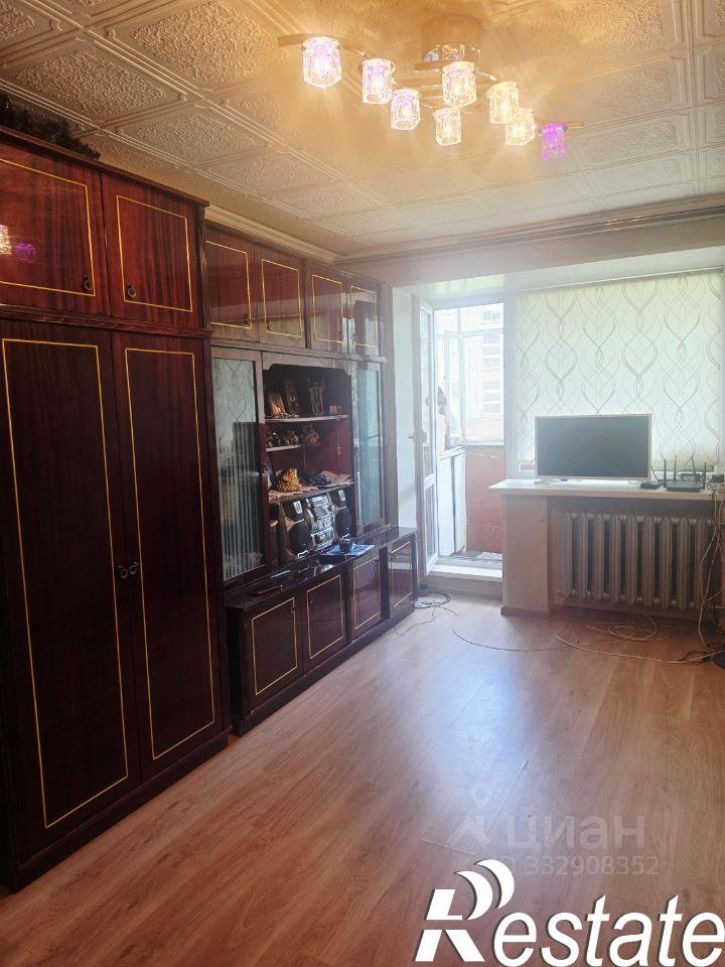 2-комн квартира улица Ж.Крутовой, 10,  д. 10
