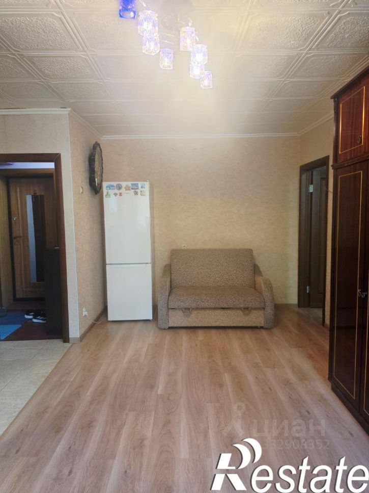 2-комн квартира улица Ж.Крутовой, 10,  д. 10