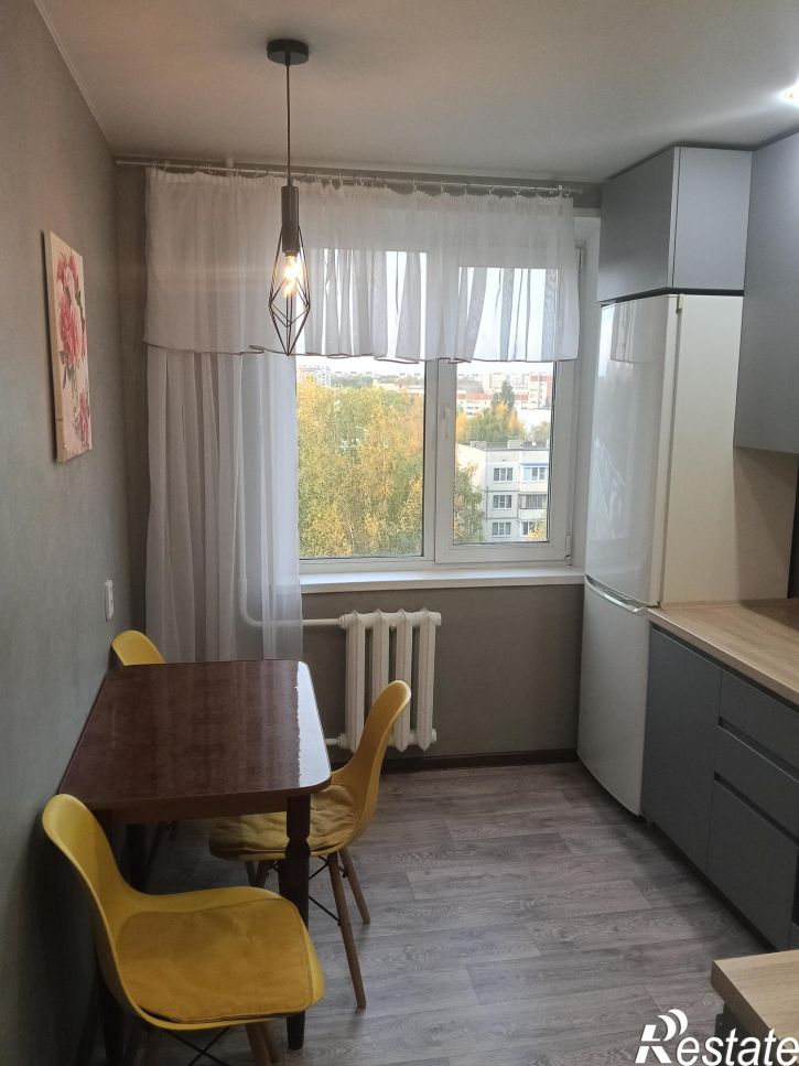 2-комн квартира 10-й Пятилетки улица,26