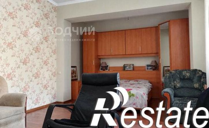 3-комн квартира Солнечная улица, 10,  д. 10